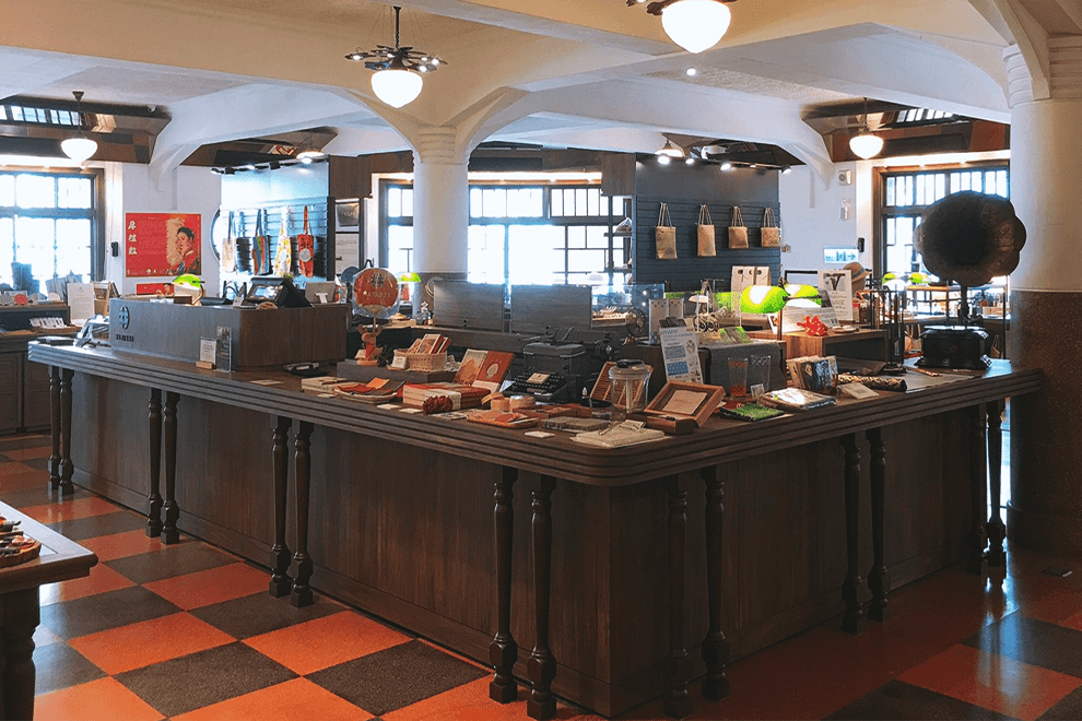 Focus in HAYASHI